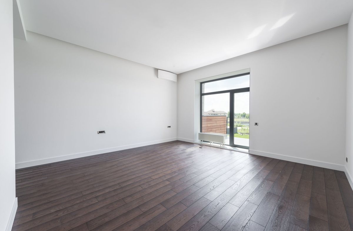 Before: empty room